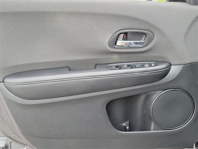 2020 Honda Hr-v LX, available for sale in Avon, Connecticut | Sullivan Automotive Group. Avon, Connecticut 2020 Honda Hr-v LX, available for sale in Avon, Connecticut | Sullivan Automotive Group. Avon, Connecticut