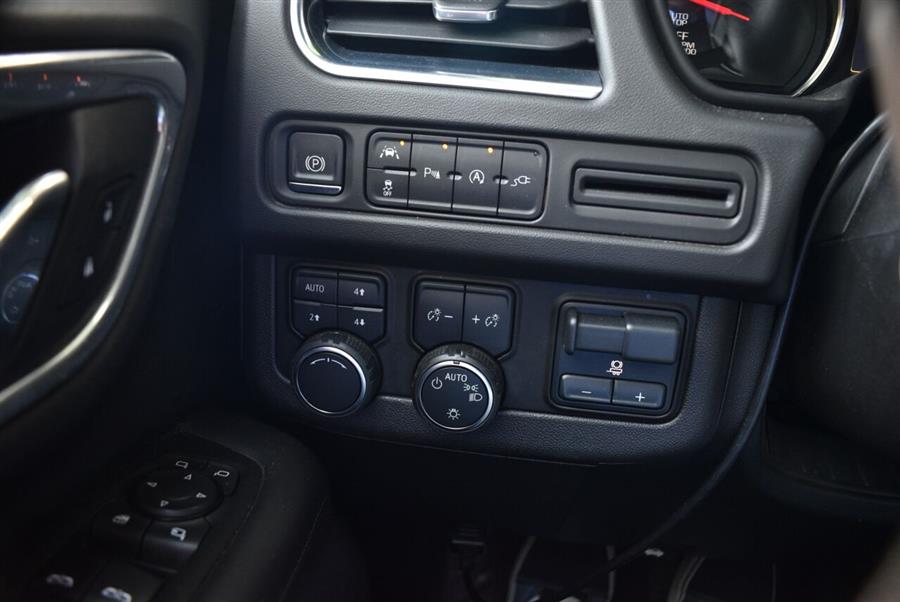 2021 Chevrolet Suburban LT 4x4 4dr SUV, available for sale in Great Neck, New York | Camy Cars. Great Neck, New York 2021 Chevrolet Suburban LT 4x4 4dr SUV, available for sale in Great Neck, New York | Camy Cars. Great Neck, New York