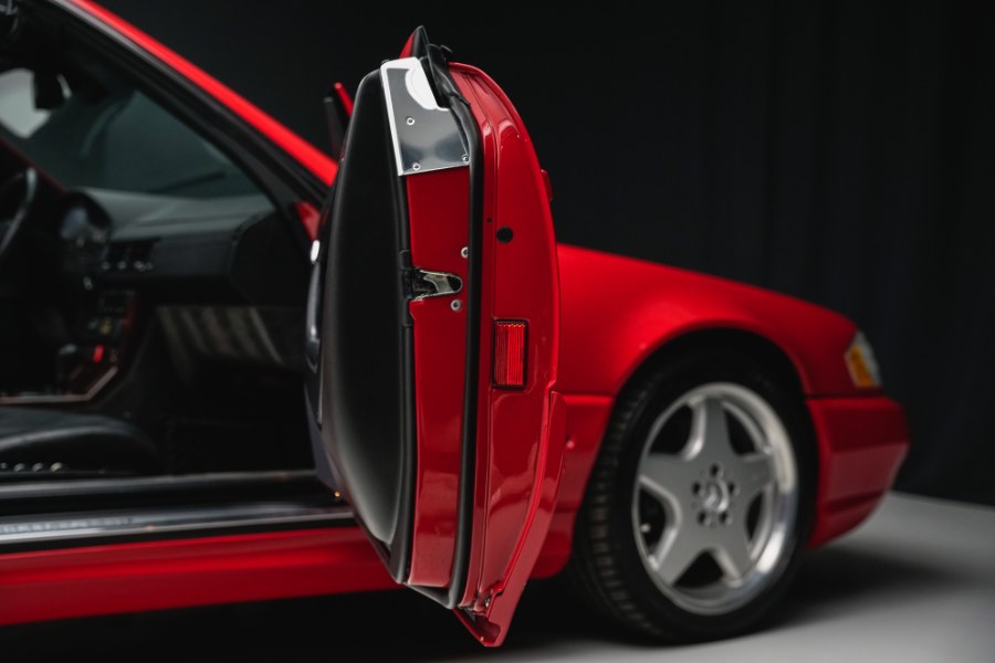 2002 Mercedes-Benz SL-Class 2dr Roadster 5.0L, available for sale in North Salem, New York | Meccanic Shop North Inc. North Salem, New York 2002 Mercedes-Benz SL-Class 2dr Roadster 5.0L, available for sale in North Salem, New York | Meccanic Shop North Inc. North Salem, New York