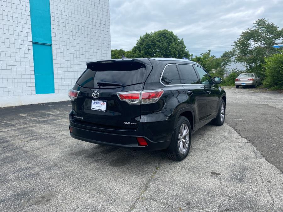 2015 Toyota Highlander AWD 4dr V6 XLE (Natl), available for sale in Milford, Connecticut | Dealertown Auto Wholesalers. Milford, Connecticut 2015 Toyota Highlander AWD 4dr V6 XLE (Natl), available for sale in Milford, Connecticut | Dealertown Auto Wholesalers. Milford, Connecticut