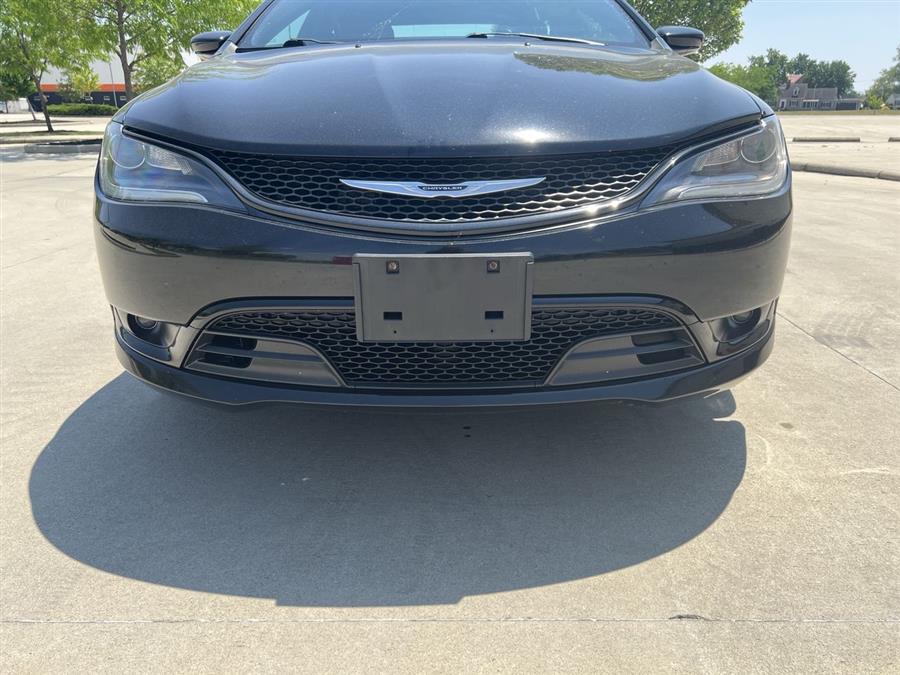 2015 Chrysler 200 S, available for sale in Elida, Ohio | Josh's All Under Ten LLC. Elida, Ohio 2015 Chrysler 200 S, available for sale in Elida, Ohio | Josh's All Under Ten LLC. Elida, Ohio