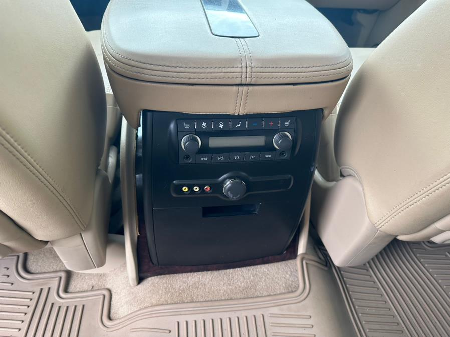 2011 Cadillac Escalade AWD 4dr Base, available for sale in South Windsor, Connecticut | Mike And Tony Auto Sales, Inc. South Windsor, Connecticut 2011 Cadillac Escalade AWD 4dr Base, available for sale in South Windsor, Connecticut | Mike And Tony Auto Sales, Inc. South Windsor, Connecticut