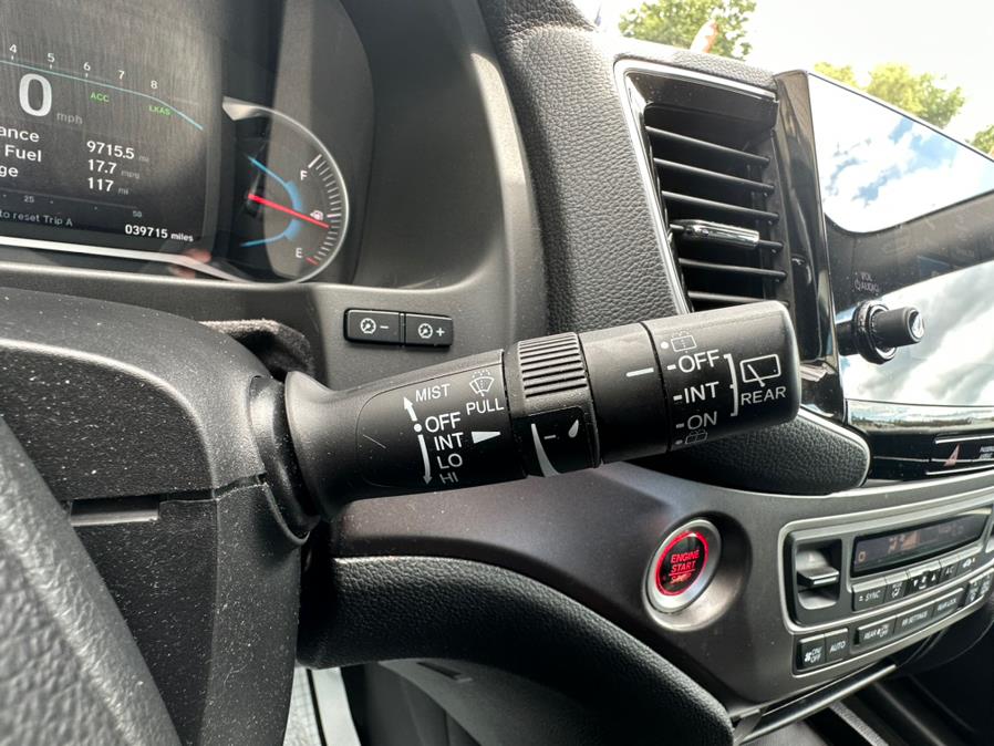 2020 Honda Pilot EX-L AWD, available for sale in Newark , New Jersey | Champion Used Auto Sales 2. Newark , New Jersey 2020 Honda Pilot EX-L AWD, available for sale in Newark , New Jersey | Champion Used Auto Sales 2. Newark , New Jersey