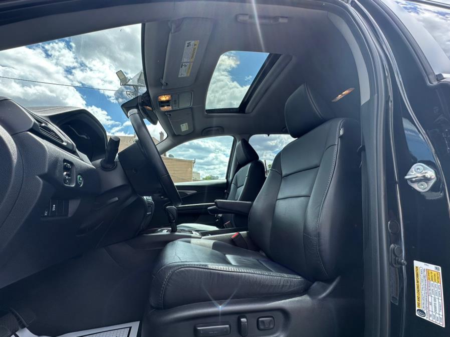 2020 Honda Pilot EX-L AWD, available for sale in Newark , New Jersey | Champion Used Auto Sales 2. Newark , New Jersey 2020 Honda Pilot EX-L AWD, available for sale in Newark , New Jersey | Champion Used Auto Sales 2. Newark , New Jersey
