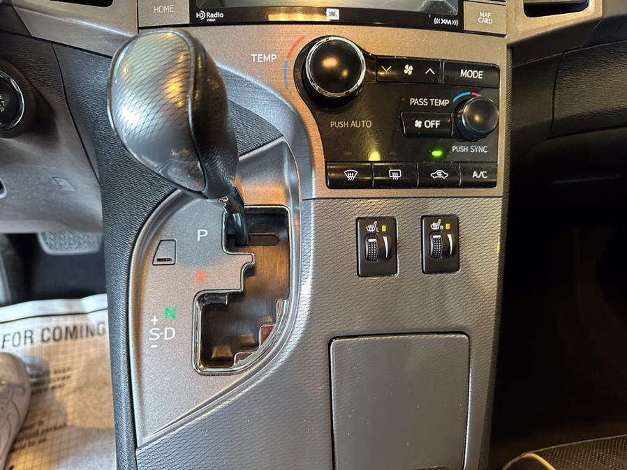 2015 Toyota Venza 4dr Wgn I4 AWD LE (Natl), available for sale in West Hartford, Connecticut | AutoMax. West Hartford, Connecticut 2015 Toyota Venza 4dr Wgn I4 AWD LE (Natl), available for sale in West Hartford, Connecticut | AutoMax. West Hartford, Connecticut