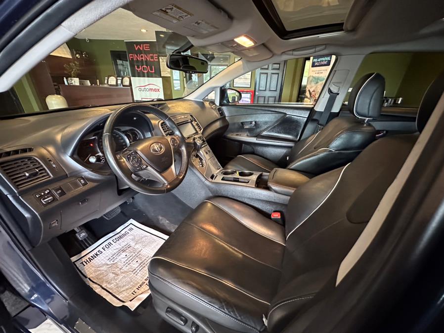 2015 Toyota Venza 4dr Wgn I4 AWD LE (Natl), available for sale in West Hartford, Connecticut | AutoMax. West Hartford, Connecticut 2015 Toyota Venza 4dr Wgn I4 AWD LE (Natl), available for sale in West Hartford, Connecticut | AutoMax. West Hartford, Connecticut