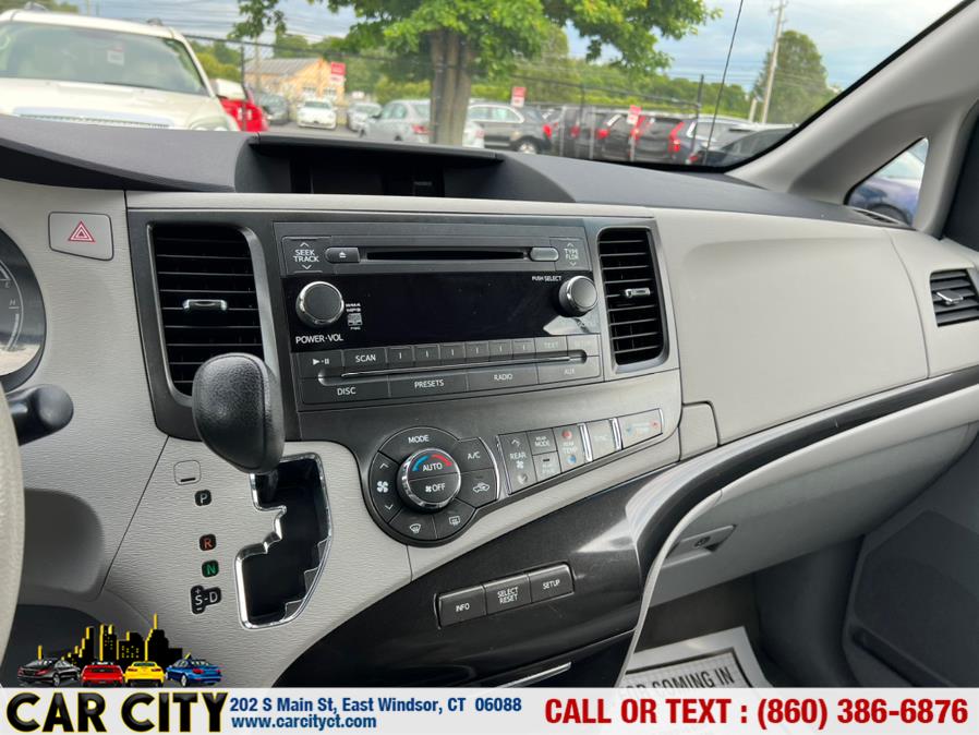 2014 Toyota Sienna 5dr 8-Pass Van V6 LE FWD, available for sale in East Windsor, Connecticut | Car City LLC. East Windsor, Connecticut 2014 Toyota Sienna 5dr 8-Pass Van V6 LE FWD, available for sale in East Windsor, Connecticut | Car City LLC. East Windsor, Connecticut