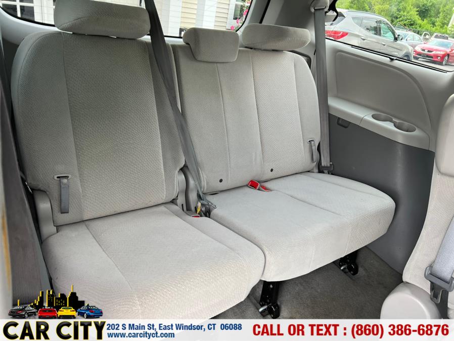 2014 Toyota Sienna 5dr 8-Pass Van V6 LE FWD, available for sale in East Windsor, Connecticut | Car City LLC. East Windsor, Connecticut 2014 Toyota Sienna 5dr 8-Pass Van V6 LE FWD, available for sale in East Windsor, Connecticut | Car City LLC. East Windsor, Connecticut