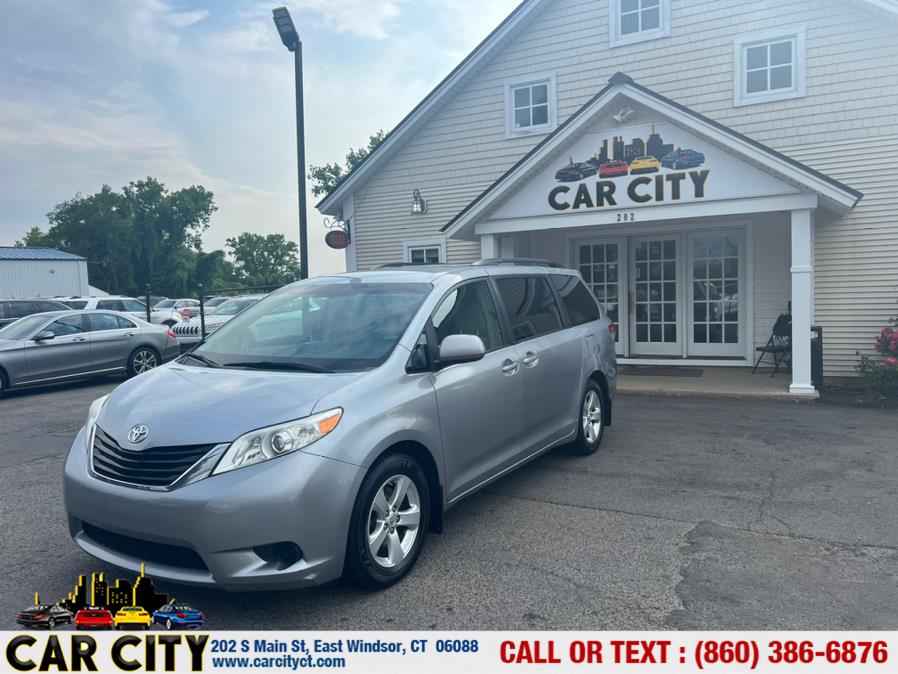 2014 Toyota Sienna 5dr 8-Pass Van V6 LE FWD, available for sale in East Windsor, Connecticut | Car City LLC. East Windsor, Connecticut 2014 Toyota Sienna 5dr 8-Pass Van V6 LE FWD, available for sale in East Windsor, Connecticut | Car City LLC. East Windsor, Connecticut
