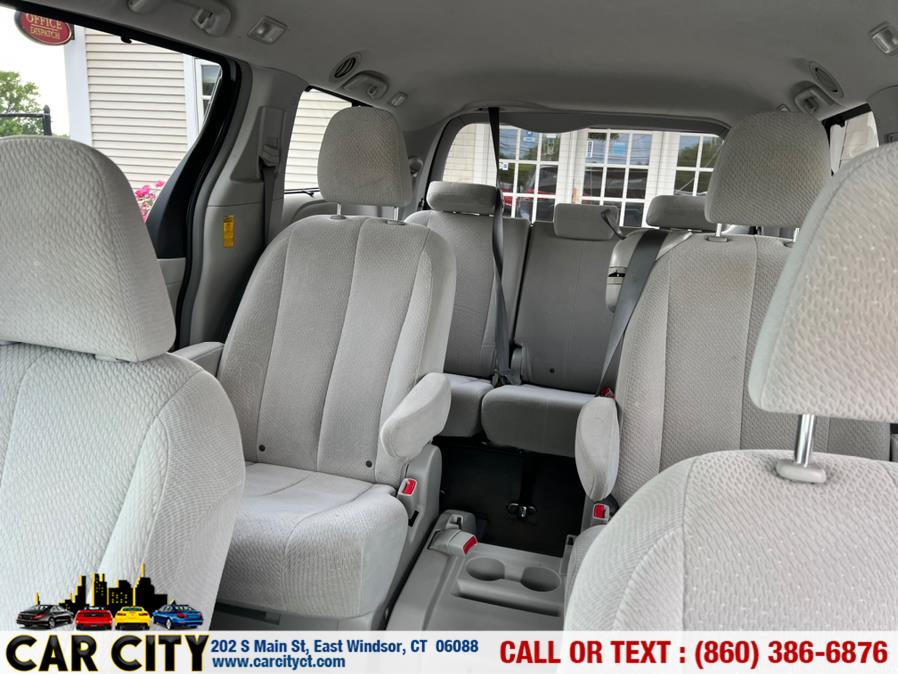 2014 Toyota Sienna 5dr 8-Pass Van V6 LE FWD, available for sale in East Windsor, Connecticut | Car City LLC. East Windsor, Connecticut 2014 Toyota Sienna 5dr 8-Pass Van V6 LE FWD, available for sale in East Windsor, Connecticut | Car City LLC. East Windsor, Connecticut