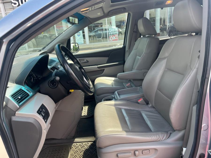 2011 Honda Odyssey EX-L. CLEAN CARFAX. LOW MILES!!!, available for sale in Elmont, New York | Sunrise of Elmont. Elmont, New York 2011 Honda Odyssey EX-L. CLEAN CARFAX. LOW MILES!!!, available for sale in Elmont, New York | Sunrise of Elmont. Elmont, New York