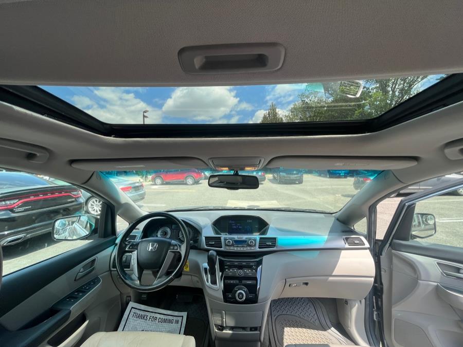 2011 Honda Odyssey EX-L. CLEAN CARFAX. LOW MILES!!!, available for sale in Elmont, New York | Sunrise of Elmont. Elmont, New York 2011 Honda Odyssey EX-L. CLEAN CARFAX. LOW MILES!!!, available for sale in Elmont, New York | Sunrise of Elmont. Elmont, New York