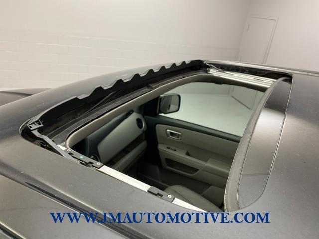 2009 Honda Pilot 4WD 4dr EX-L, available for sale in Naugatuck, Connecticut | J&M Automotive Sls&Svc LLC. Naugatuck, Connecticut 2009 Honda Pilot 4WD 4dr EX-L, available for sale in Naugatuck, Connecticut | J&M Automotive Sls&Svc LLC. Naugatuck, Connecticut