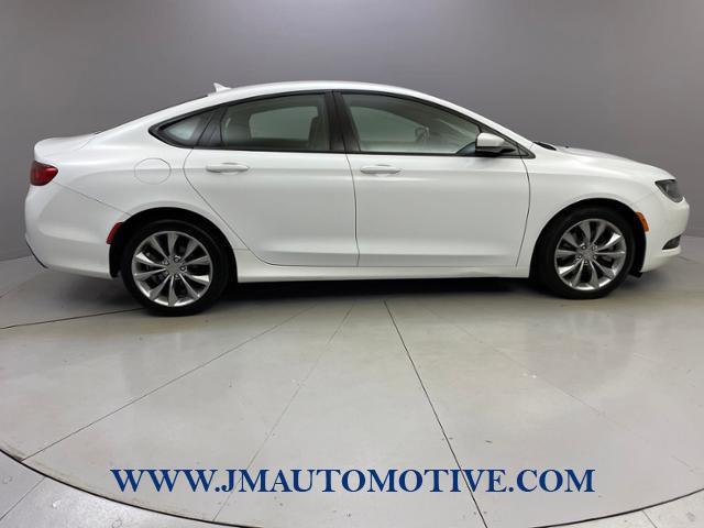2015 Chrysler 200 4dr Sdn S AWD, available for sale in Naugatuck, Connecticut | J&M Automotive Sls&Svc LLC. Naugatuck, Connecticut 2015 Chrysler 200 4dr Sdn S AWD, available for sale in Naugatuck, Connecticut | J&M Automotive Sls&Svc LLC. Naugatuck, Connecticut