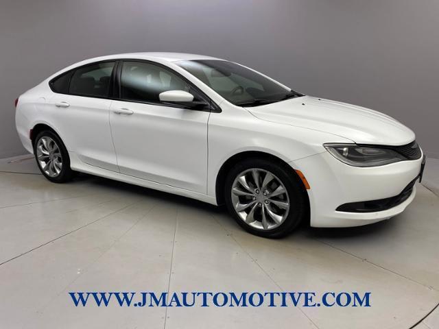 2015 Chrysler 200 4dr Sdn S AWD, available for sale in Naugatuck, Connecticut | J&M Automotive Sls&Svc LLC. Naugatuck, Connecticut 2015 Chrysler 200 4dr Sdn S AWD, available for sale in Naugatuck, Connecticut | J&M Automotive Sls&Svc LLC. Naugatuck, Connecticut