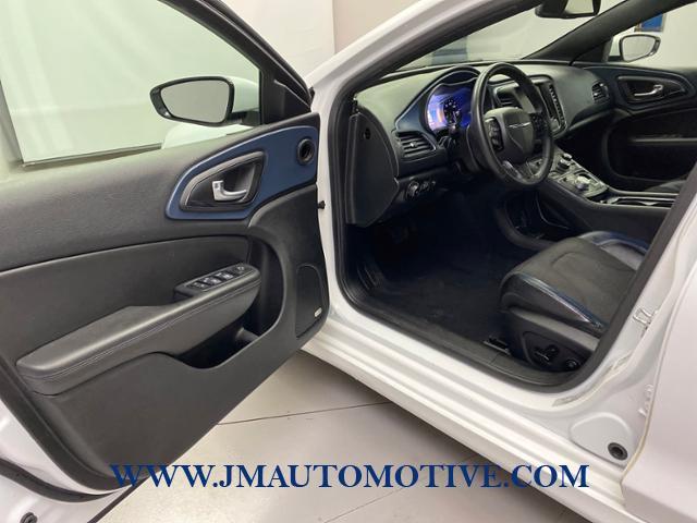 2015 Chrysler 200 4dr Sdn S AWD, available for sale in Naugatuck, Connecticut | J&M Automotive Sls&Svc LLC. Naugatuck, Connecticut 2015 Chrysler 200 4dr Sdn S AWD, available for sale in Naugatuck, Connecticut | J&M Automotive Sls&Svc LLC. Naugatuck, Connecticut