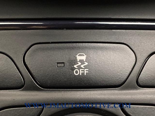 2015 Chrysler 200 4dr Sdn S AWD, available for sale in Naugatuck, Connecticut | J&M Automotive Sls&Svc LLC. Naugatuck, Connecticut 2015 Chrysler 200 4dr Sdn S AWD, available for sale in Naugatuck, Connecticut | J&M Automotive Sls&Svc LLC. Naugatuck, Connecticut