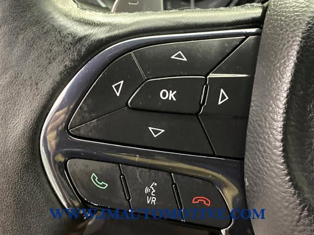 2015 Chrysler 200 4dr Sdn S AWD, available for sale in Naugatuck, Connecticut | J&M Automotive Sls&Svc LLC. Naugatuck, Connecticut 2015 Chrysler 200 4dr Sdn S AWD, available for sale in Naugatuck, Connecticut | J&M Automotive Sls&Svc LLC. Naugatuck, Connecticut