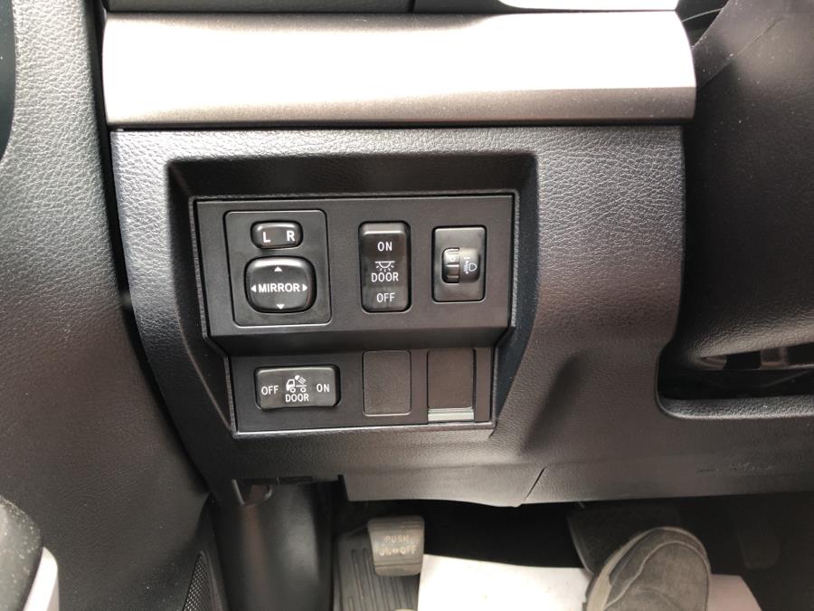 2016 Toyota Tundra 4WD Truck Double Cab 5.7L SR5, available for sale in Waterbury, Connecticut | National Auto Brokers, Inc.. Waterbury, Connecticut 2016 Toyota Tundra 4WD Truck Double Cab 5.7L SR5, available for sale in Waterbury, Connecticut | National Auto Brokers, Inc.. Waterbury, Connecticut