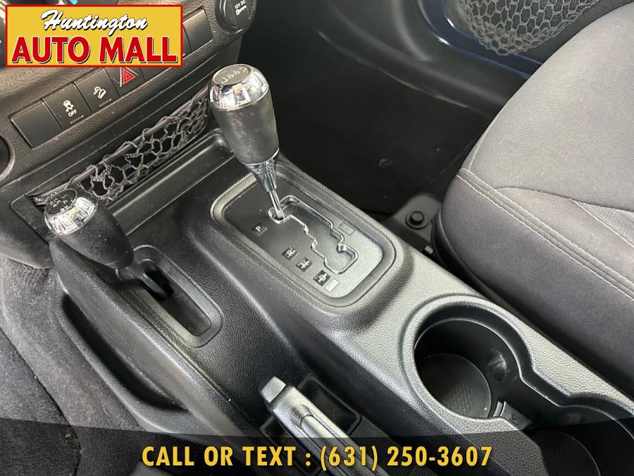 2013 Jeep Wrangler Unlimited 4WD 4dr Sahara, available for sale in Huntington Station, New York | Huntington Auto Mall. Huntington Station, New York 2013 Jeep Wrangler Unlimited 4WD 4dr Sahara, available for sale in Huntington Station, New York | Huntington Auto Mall. Huntington Station, New York