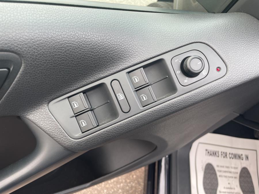 2016 Volkswagen Tiguan 2WD 4dr Auto S, available for sale in Hartford, Connecticut | Lex Autos LLC. Hartford, Connecticut 2016 Volkswagen Tiguan 2WD 4dr Auto S, available for sale in Hartford, Connecticut | Lex Autos LLC. Hartford, Connecticut