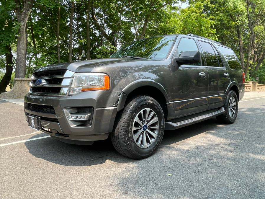 Used Ford Expedition 4WD 4dr XLT 2016 | Zettes Auto Mall. Jersey City, New Jersey