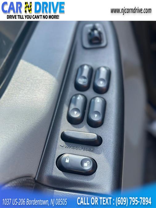 2004 Ford F-250 Sd XLT Crew Cab Long Bed 4WD, available for sale in Burlington, New Jersey | Car N Drive. Burlington, New Jersey 2004 Ford F-250 Sd XLT Crew Cab Long Bed 4WD, available for sale in Burlington, New Jersey | Car N Drive. Burlington, New Jersey