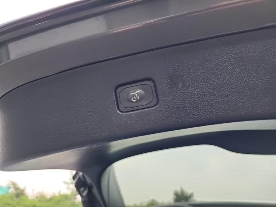 2015 Ford Edge 4dr SEL AWD, available for sale in Islip, New York | L.I. Auto Gallery. Islip, New York 2015 Ford Edge 4dr SEL AWD, available for sale in Islip, New York | L.I. Auto Gallery. Islip, New York