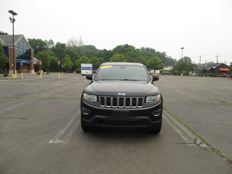 2014 Jeep Grand Cherokee 4WD 4dr Laredo, available for sale in New Britain, Connecticut | Universal Motors LLC. New Britain, Connecticut 2014 Jeep Grand Cherokee 4WD 4dr Laredo, available for sale in New Britain, Connecticut | Universal Motors LLC. New Britain, Connecticut