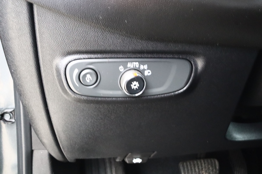 2019 Chevrolet Equinox AWD 4dr LT w/2FL, available for sale in Jamaica, New York | Hillside Auto Mall Inc.. Jamaica, New York 2019 Chevrolet Equinox AWD 4dr LT w/2FL, available for sale in Jamaica, New York | Hillside Auto Mall Inc.. Jamaica, New York