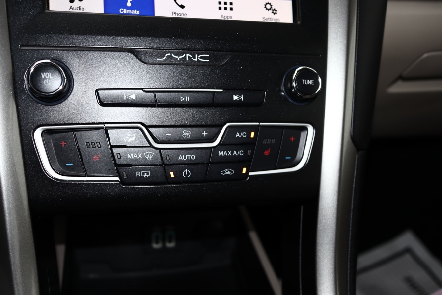 2019 Ford Fusion SEL FWD, available for sale in Jamaica, New York | Hillside Auto Mall Inc.. Jamaica, New York 2019 Ford Fusion SEL FWD, available for sale in Jamaica, New York | Hillside Auto Mall Inc.. Jamaica, New York