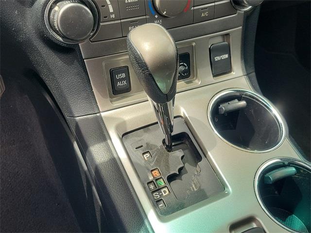 2012 Toyota Highlander Limited, available for sale in Stratford, Connecticut | Wiz Leasing Inc. Stratford, Connecticut 2012 Toyota Highlander Limited, available for sale in Stratford, Connecticut | Wiz Leasing Inc. Stratford, Connecticut