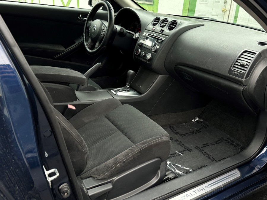 2011 Nissan Altima 2dr Cpe I4 CVT 2.5 S, available for sale in Corona, California | Green Light Auto. Corona, California 2011 Nissan Altima 2dr Cpe I4 CVT 2.5 S, available for sale in Corona, California | Green Light Auto. Corona, California