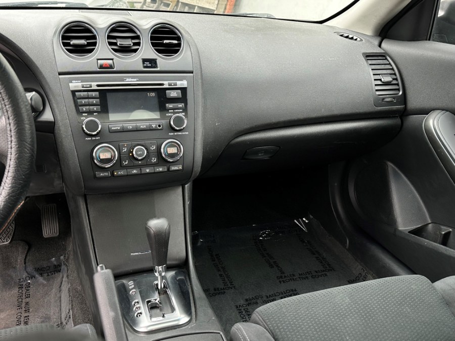 2011 Nissan Altima 2dr Cpe I4 CVT 2.5 S, available for sale in Corona, California | Green Light Auto. Corona, California 2011 Nissan Altima 2dr Cpe I4 CVT 2.5 S, available for sale in Corona, California | Green Light Auto. Corona, California