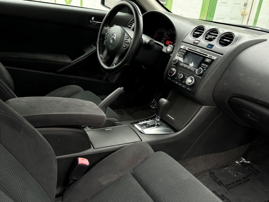 2011 Nissan Altima 2dr Cpe I4 CVT 2.5 S, available for sale in Corona, California | Green Light Auto. Corona, California 2011 Nissan Altima 2dr Cpe I4 CVT 2.5 S, available for sale in Corona, California | Green Light Auto. Corona, California