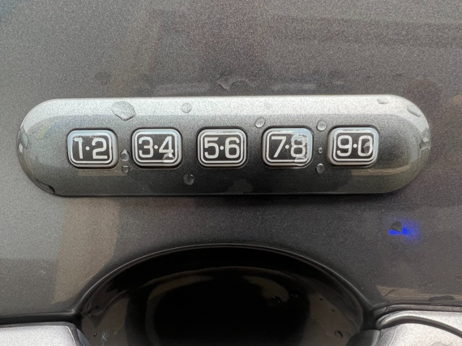 2012 Lincoln MKZ 4dr Sdn AWD, available for sale in Bristol, Connecticut | Bristol Auto Center LLC. Bristol, Connecticut 2012 Lincoln MKZ 4dr Sdn AWD, available for sale in Bristol, Connecticut | Bristol Auto Center LLC. Bristol, Connecticut