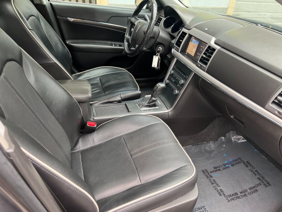 2012 Lincoln MKZ 4dr Sdn AWD, available for sale in Bristol, Connecticut | Bristol Auto Center LLC. Bristol, Connecticut 2012 Lincoln MKZ 4dr Sdn AWD, available for sale in Bristol, Connecticut | Bristol Auto Center LLC. Bristol, Connecticut