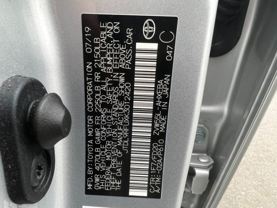 2019 Toyota Prius LE AWD-e (Natl) photo