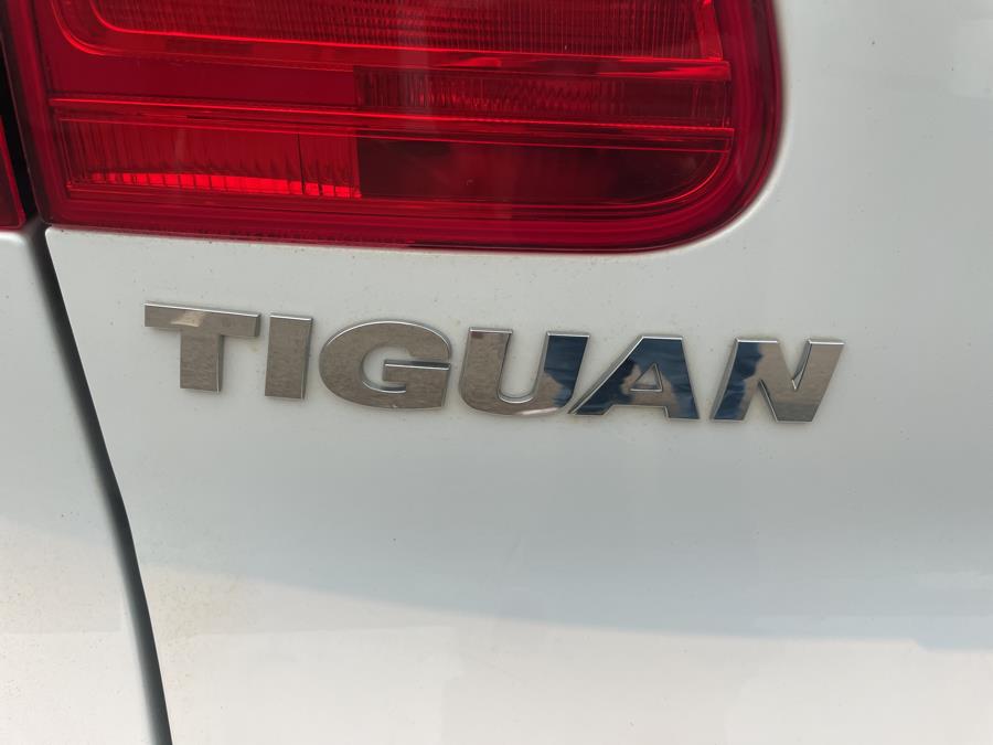 2016 Volkswagen Tiguan 4MOTION 4dr Auto S, available for sale in Hartford, Connecticut | Lex Autos LLC. Hartford, Connecticut 2016 Volkswagen Tiguan 4MOTION 4dr Auto S, available for sale in Hartford, Connecticut | Lex Autos LLC. Hartford, Connecticut