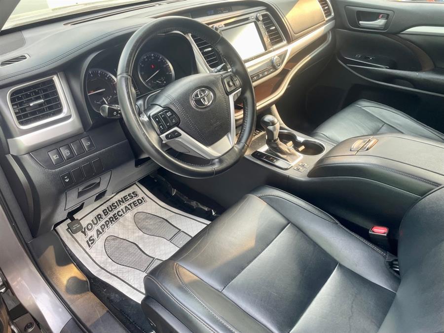 2018 Toyota Highlander XLE, available for sale in Lawrence, Massachusetts | Home Run Auto Sales Inc. Lawrence, Massachusetts 2018 Toyota Highlander XLE, available for sale in Lawrence, Massachusetts | Home Run Auto Sales Inc. Lawrence, Massachusetts