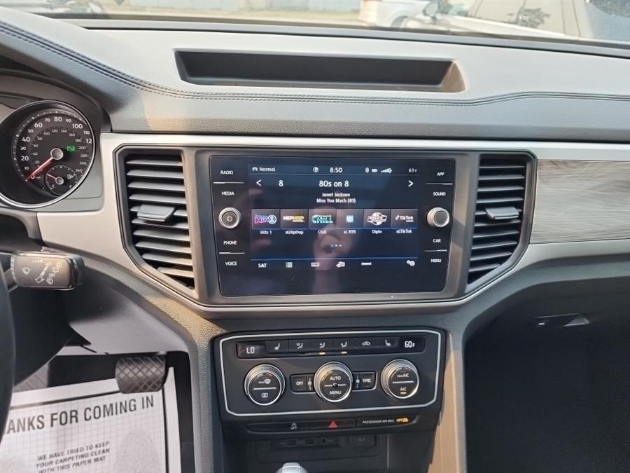 2020 Volkswagen Atlas Cross Sport 3.6L V6 SE w/Technology 4MOTION, available for sale in Islip, New York | L.I. Auto Gallery. Islip, New York 2020 Volkswagen Atlas Cross Sport 3.6L V6 SE w/Technology 4MOTION, available for sale in Islip, New York | L.I. Auto Gallery. Islip, New York