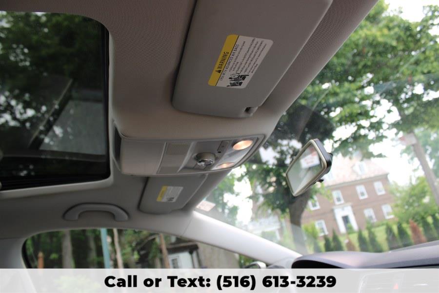 2012 Volkswagen Jetta Sedan SE, available for sale in Great Neck, New York | Great Neck Car Buyers & Sellers. Great Neck, New York 2012 Volkswagen Jetta Sedan SE, available for sale in Great Neck, New York | Great Neck Car Buyers & Sellers. Great Neck, New York