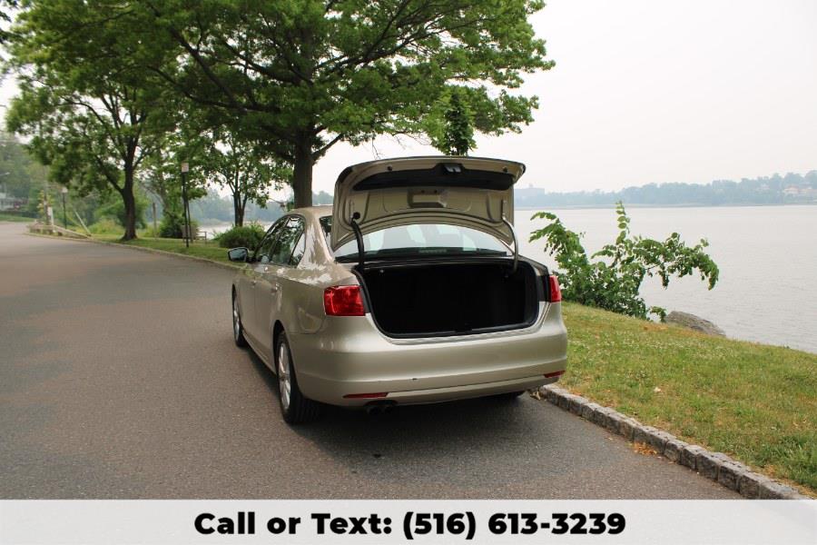 2012 Volkswagen Jetta Sedan SE, available for sale in Great Neck, New York | Great Neck Car Buyers & Sellers. Great Neck, New York 2012 Volkswagen Jetta Sedan SE, available for sale in Great Neck, New York | Great Neck Car Buyers & Sellers. Great Neck, New York