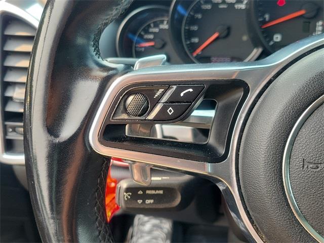 2016 Porsche Cayenne Base, available for sale in Stratford, Connecticut | Wiz Leasing Inc. Stratford, Connecticut 2016 Porsche Cayenne Base, available for sale in Stratford, Connecticut | Wiz Leasing Inc. Stratford, Connecticut