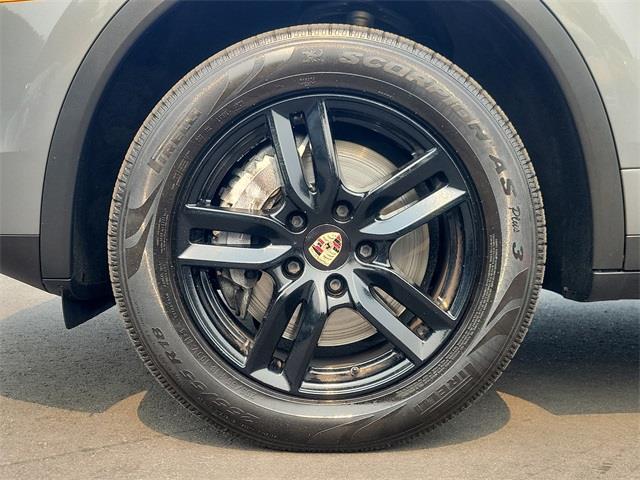 2016 Porsche Cayenne Base, available for sale in Stratford, Connecticut | Wiz Leasing Inc. Stratford, Connecticut 2016 Porsche Cayenne Base, available for sale in Stratford, Connecticut | Wiz Leasing Inc. Stratford, Connecticut
