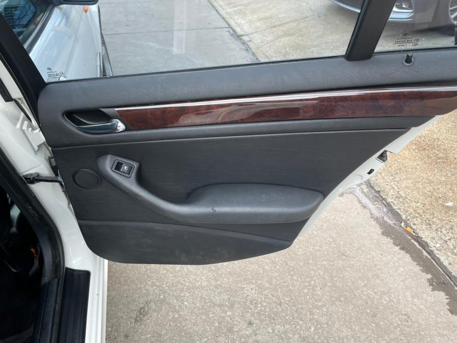 2005 BMW 3 Series 325xi AWD, available for sale in Jamaica, New York | Sylhet Motors Inc.. Jamaica, New York 2005 BMW 3 Series 325xi AWD, available for sale in Jamaica, New York | Sylhet Motors Inc.. Jamaica, New York