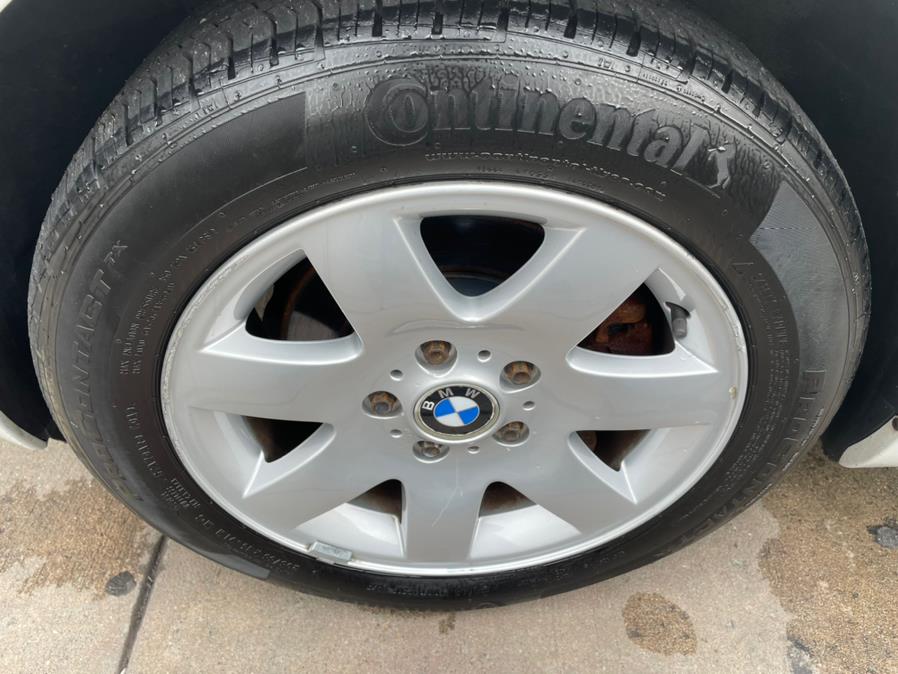 2005 BMW 3 Series 325xi AWD, available for sale in Jamaica, New York | Sylhet Motors Inc.. Jamaica, New York 2005 BMW 3 Series 325xi AWD, available for sale in Jamaica, New York | Sylhet Motors Inc.. Jamaica, New York