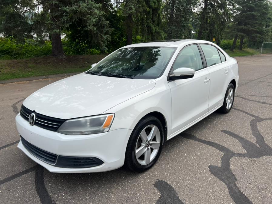 2013 Volkswagen Jetta Sedan 4dr DSG TDI w/Premium, available for sale in Waterbury, Connecticut | Platinum Auto Care. Waterbury, Connecticut 2013 Volkswagen Jetta Sedan 4dr DSG TDI w/Premium, available for sale in Waterbury, Connecticut | Platinum Auto Care. Waterbury, Connecticut