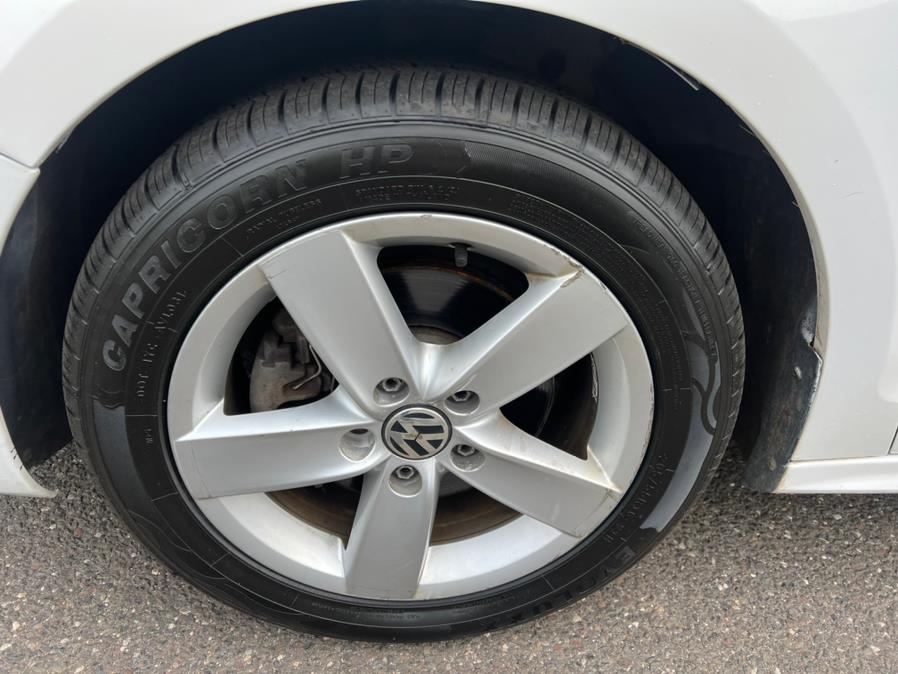 2013 Volkswagen Jetta Sedan 4dr DSG TDI w/Premium, available for sale in Waterbury, Connecticut | Platinum Auto Care. Waterbury, Connecticut 2013 Volkswagen Jetta Sedan 4dr DSG TDI w/Premium, available for sale in Waterbury, Connecticut | Platinum Auto Care. Waterbury, Connecticut