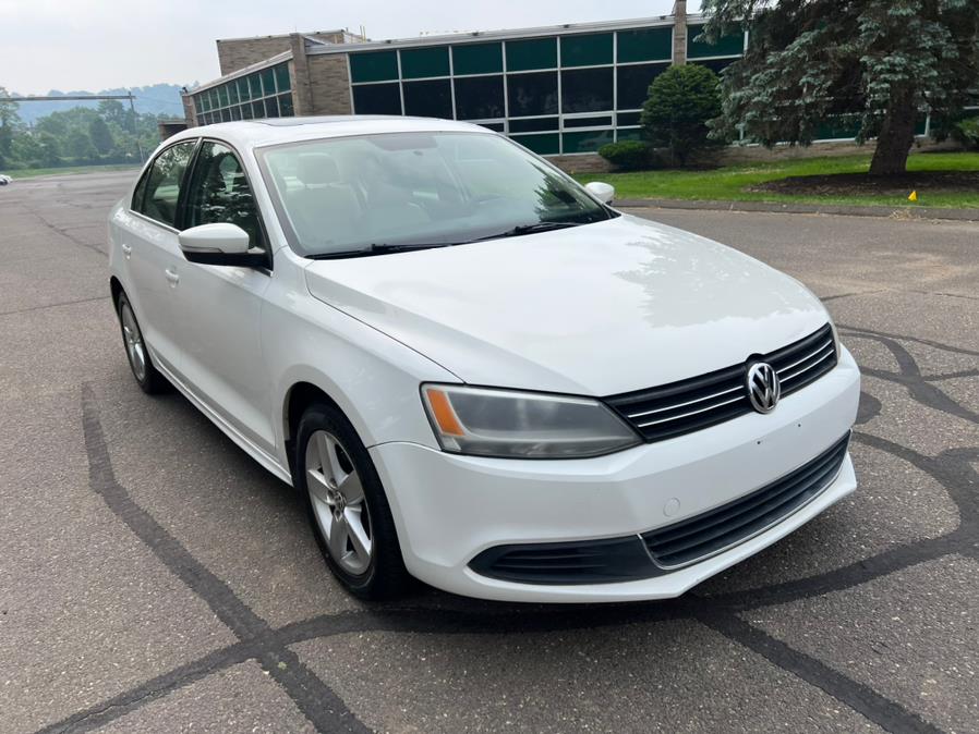 2013 Volkswagen Jetta Sedan 4dr DSG TDI w/Premium, available for sale in Waterbury, Connecticut | Platinum Auto Care. Waterbury, Connecticut 2013 Volkswagen Jetta Sedan 4dr DSG TDI w/Premium, available for sale in Waterbury, Connecticut | Platinum Auto Care. Waterbury, Connecticut